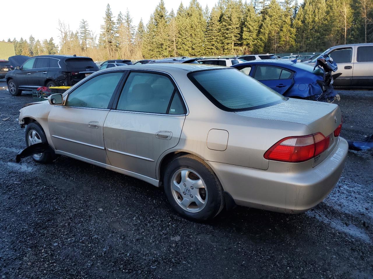 Image 2 of 2000 HONDA ACCORD EX 2000 with VIN JHMCG5658YC042904