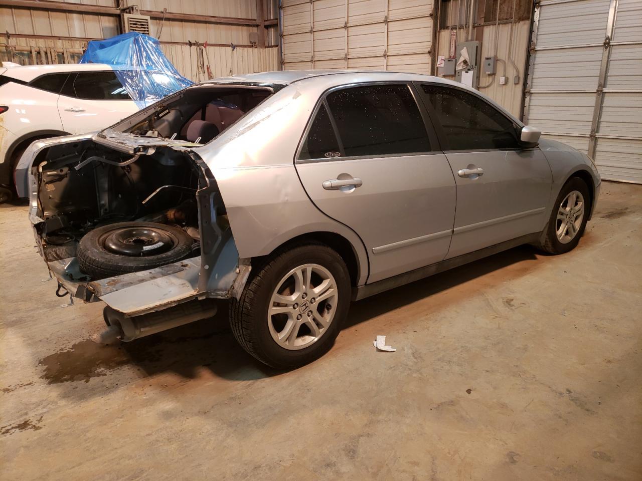 Obraz 3 z 2003 HONDA ACCORD LX 2003 z VIN JHMCM55313C025301