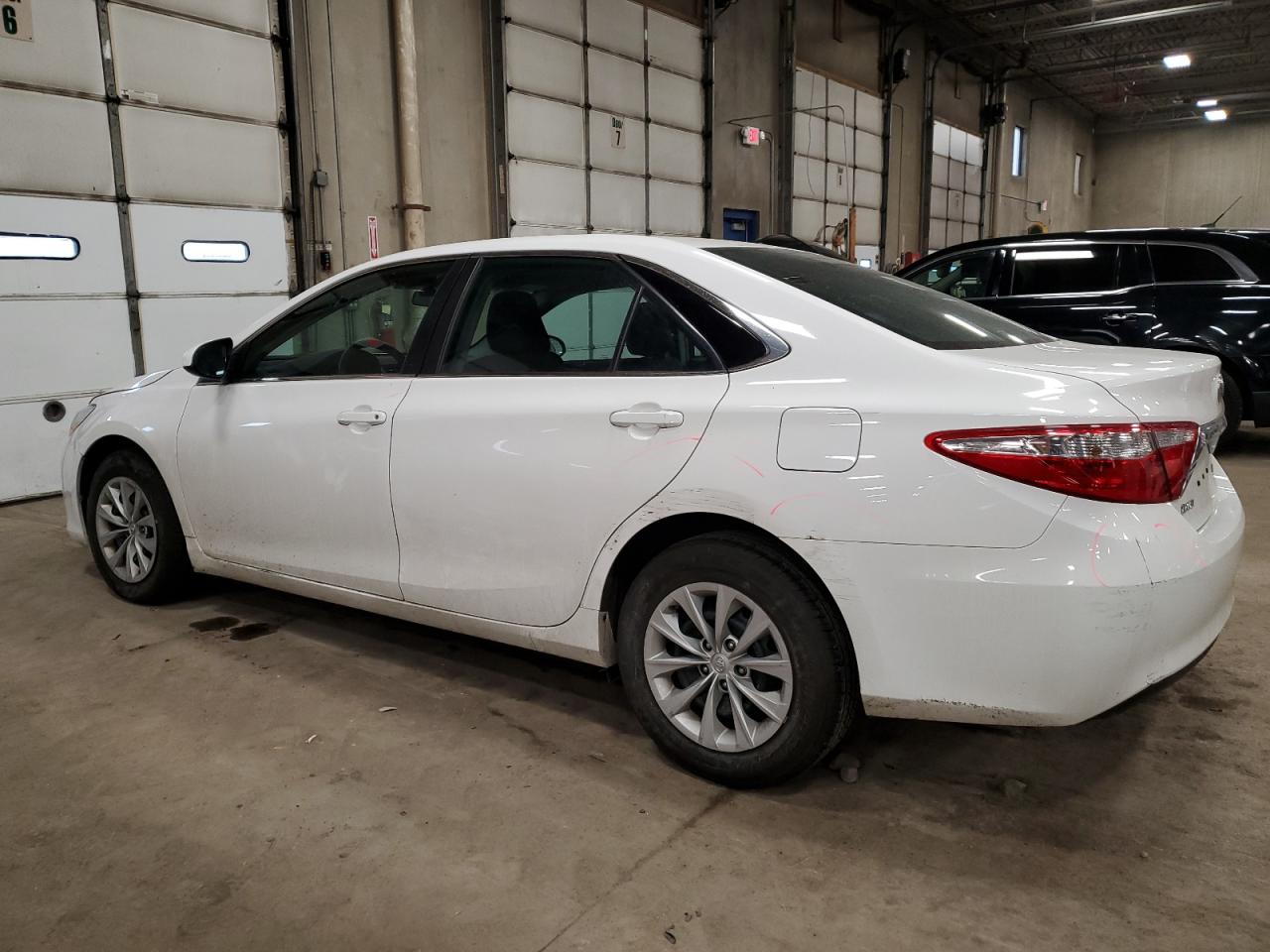 Изображение 2 2015 TOYOTA CAMRY LE 2015 с VIN 4T4BF1FK0FR488424