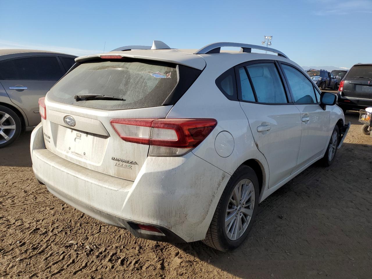 Obraz 3 z 2017 SUBARU IMPREZA PREMIUM 2017 z VIN 4S3GTAB68H3736837