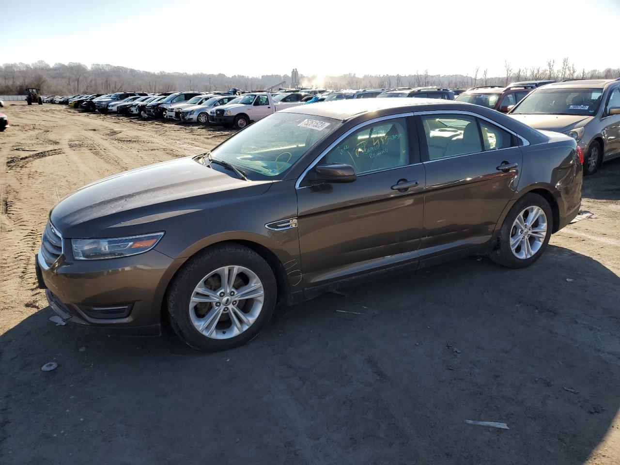 Изображение 1 2015 FORD TAURUS SEL 2015 с VIN 1FAHP2E86FG179871
