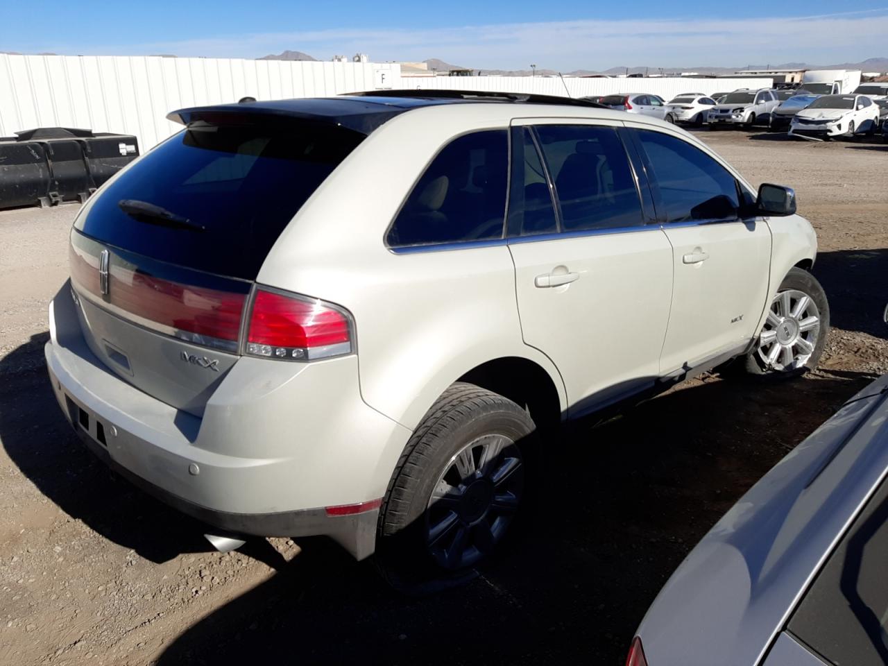 Obraz 3 z 2007 LINCOLN MKX  2007 z VIN 2LMDU68C57BJ33661