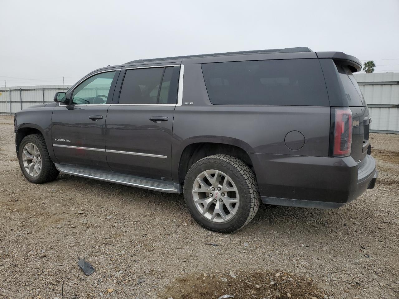Изображение 2 2016 GMC YUKON XL C1500 SLE 2016 с VIN 1GKS1FKC3GR248429