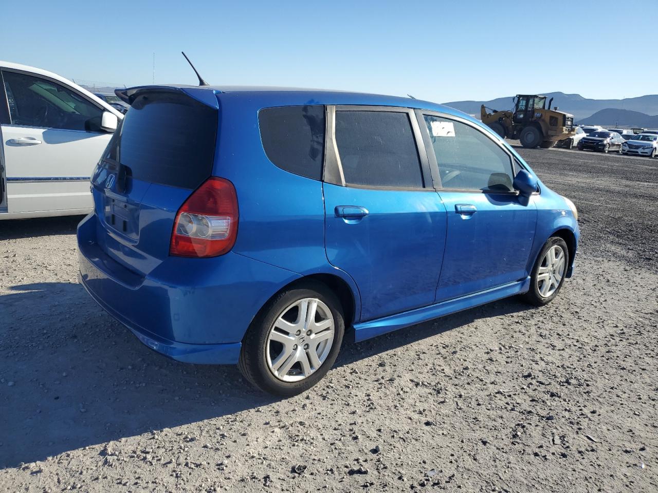Image 3 of 2008 HONDA FIT SPORT 2008 with VIN JHMGD38638S004927