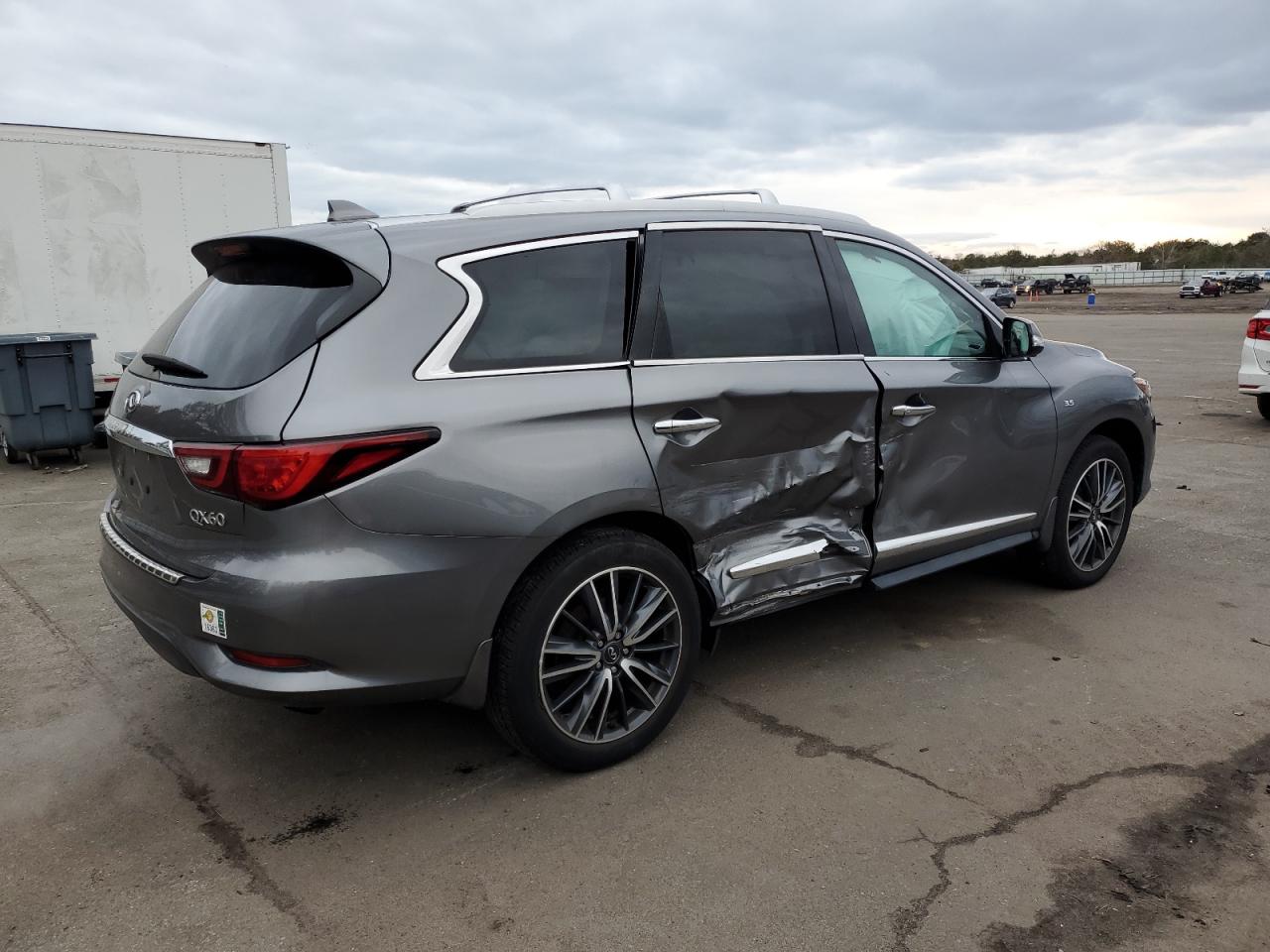 Image 3 of 2020 INFINITI QX60 LUXE 2020 with VIN 5N1DL0MMXLC523806