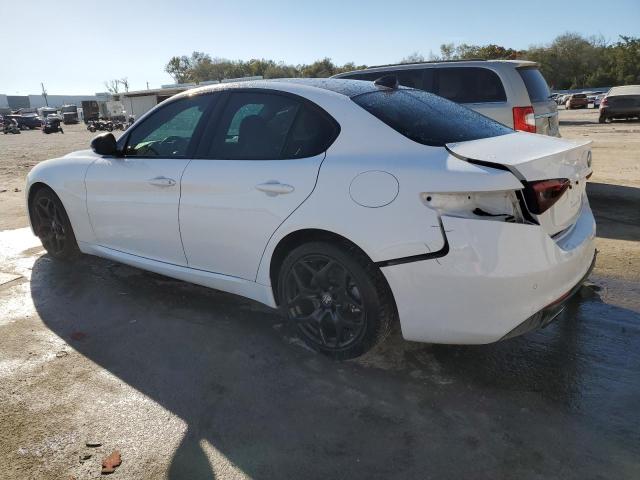 Изображение 2 2021 ALFA ROMEO GIULIA SPORT 2021 с VIN ZARFAMAN8M7646317
