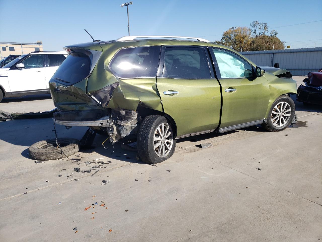 Изображение 3 2015 NISSAN PATHFINDER S 2015 с VIN 5N1AR2MN9FC618819