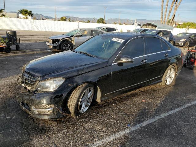 Obraz 1 z 2014 MERCEDES-BENZ C 250 2014 z VIN WDDGF4HB9EG233941
