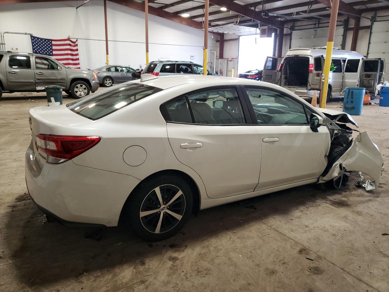 Изображение 3 2019 SUBARU IMPREZA PREMIUM 2019 с VIN 4S3GKAD65K3622348