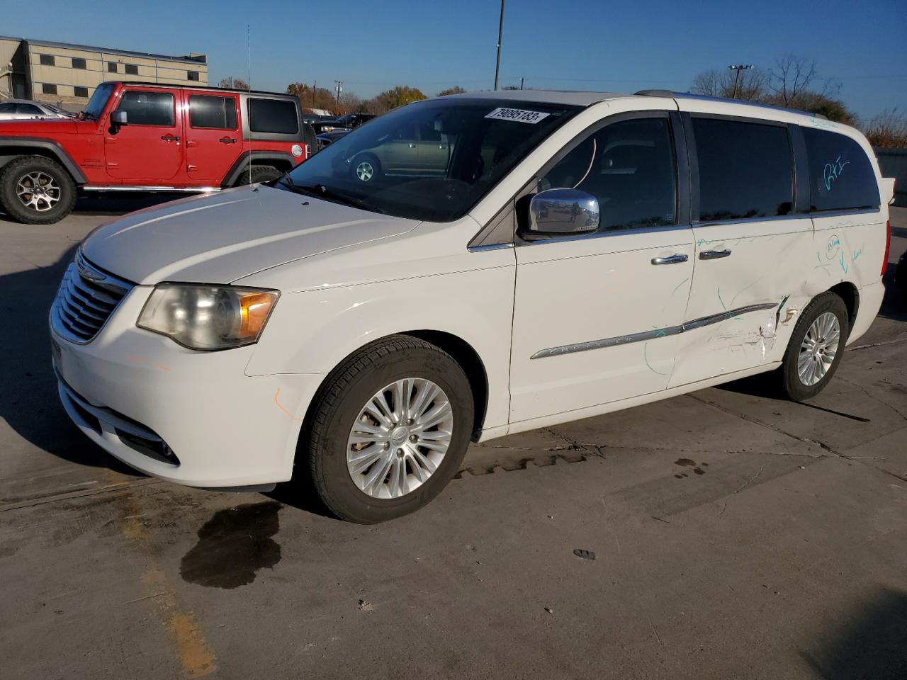Изображение 2012 CHRYSLER TOWN & COUNTRY LIMITED 2012