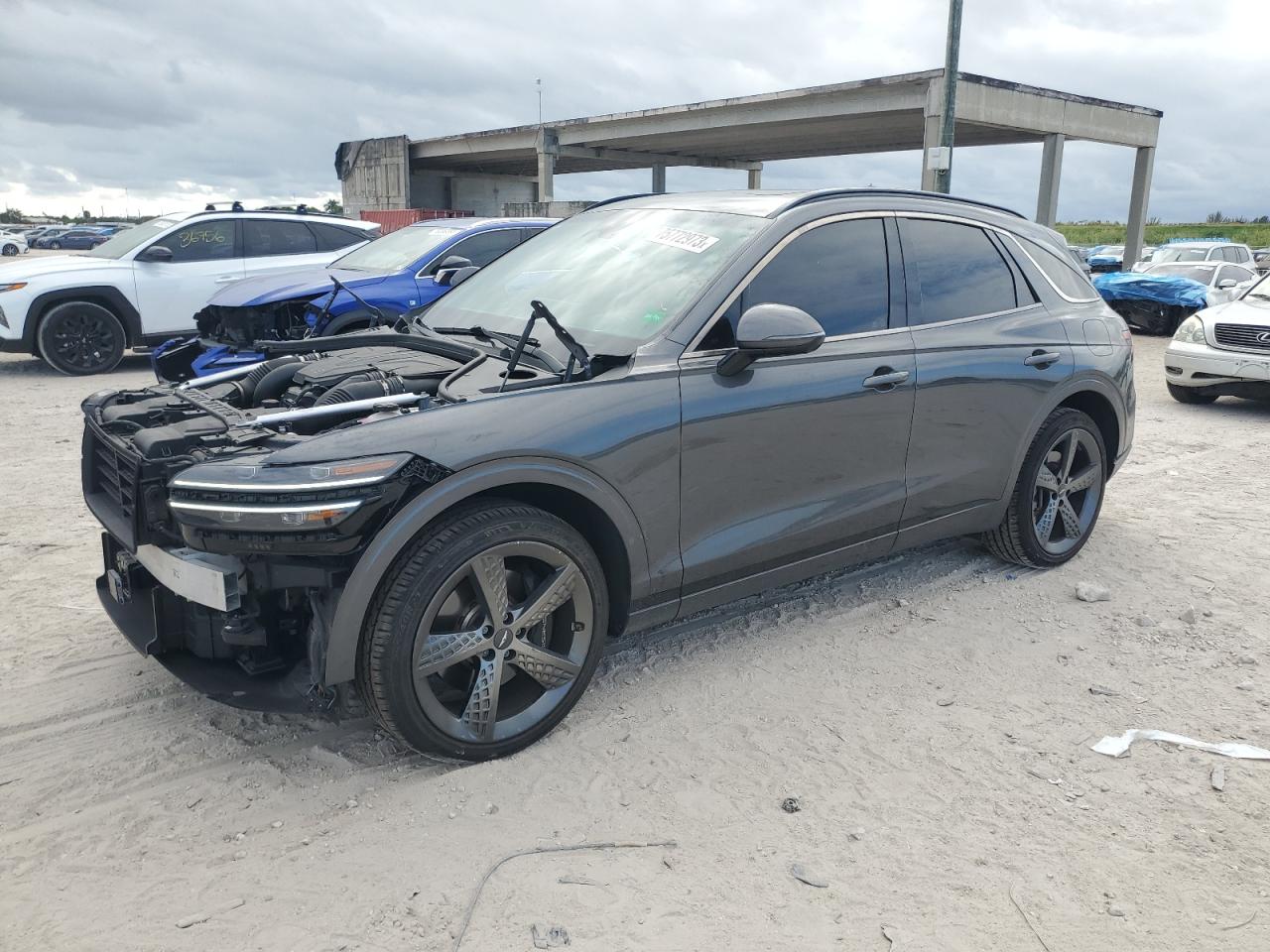 Obraz 1 z 2022 GENESIS GV70 BASE 2022 z VIN KMUMCDTC3NU010993