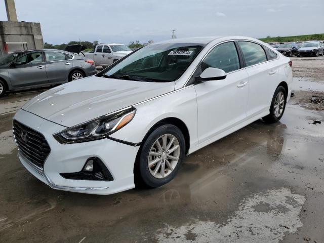 Obraz 1 z 2019 HYUNDAI SONATA SE 2019 z VIN 5NPE24AF6KH745349