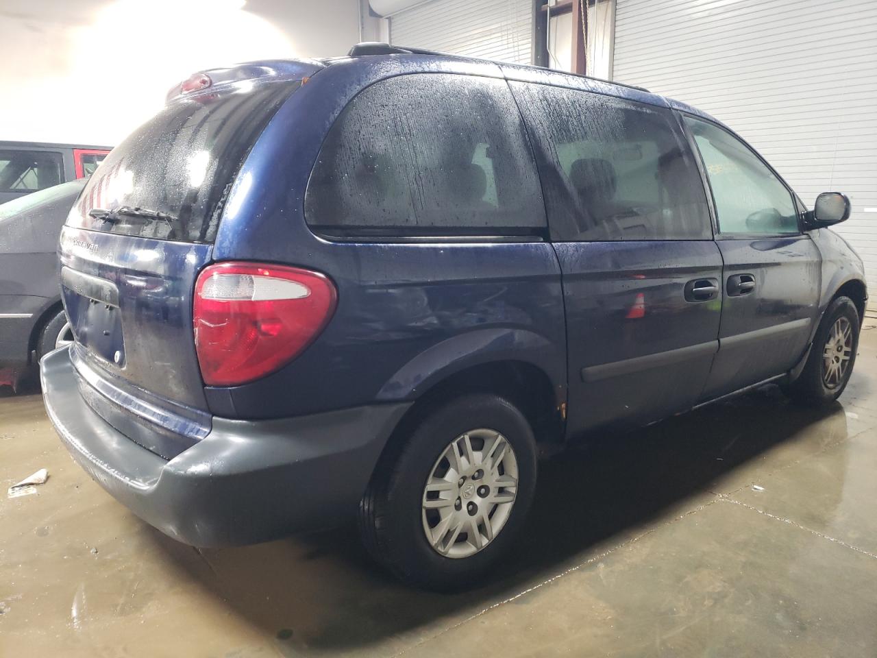 Image 3 of 2005 DODGE CARAVAN SE 2005 with VIN 1D4GP25R55B395594