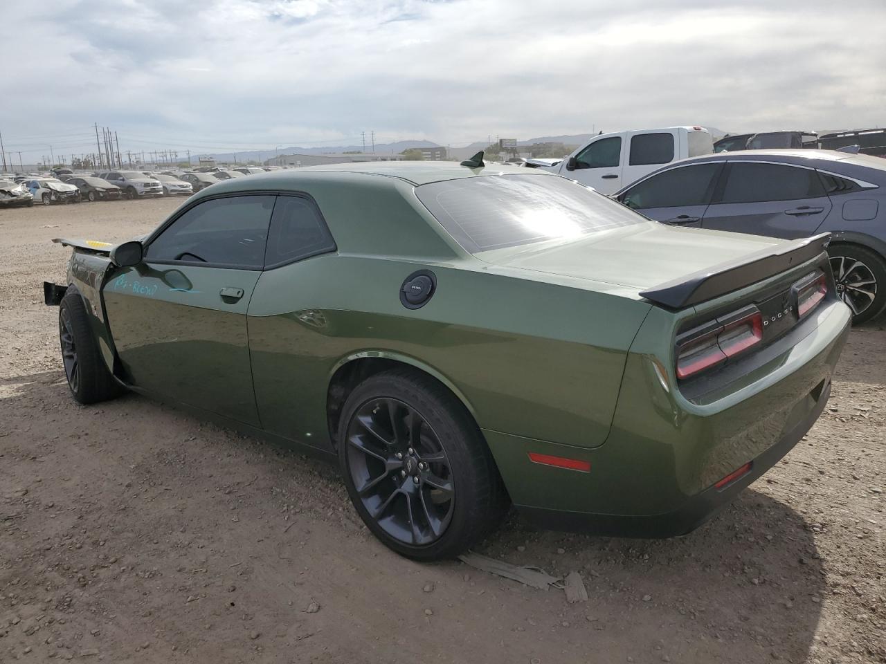 Obraz 2 z 2022 DODGE CHALLENGER R/T SCAT PACK 2022 z VIN 2C3CDZFJ8NH160270