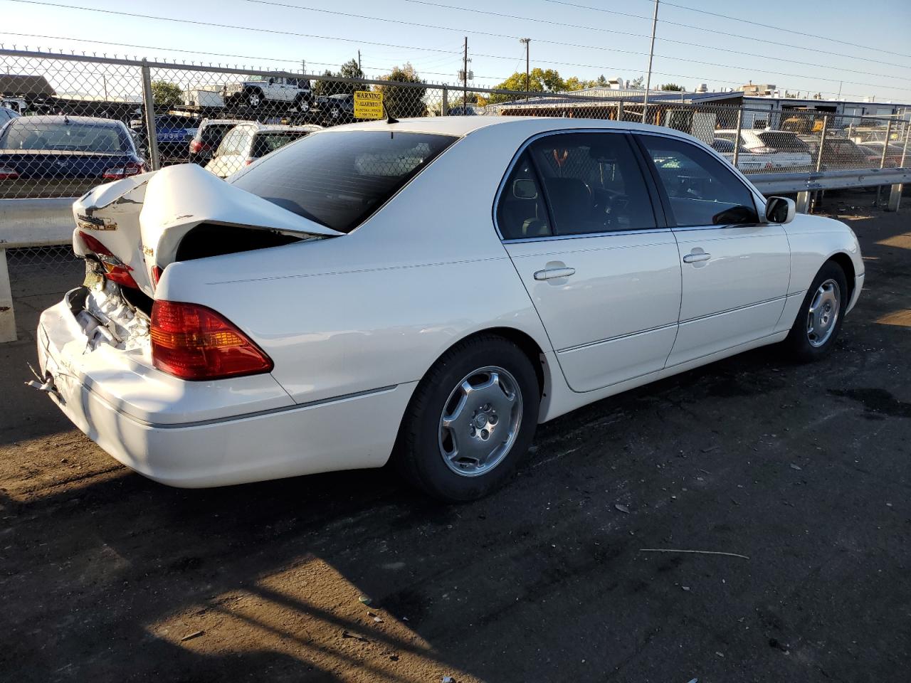 Image 3 of 2001 LEXUS LS 430 2001 with VIN JTHBN30F910005939