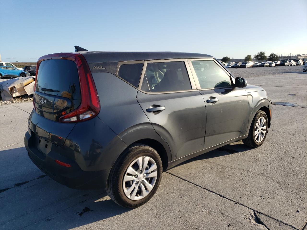 Изображение 3 2022 KIA SOUL LX 2022 с VIN KNDJ23AU8N7814591