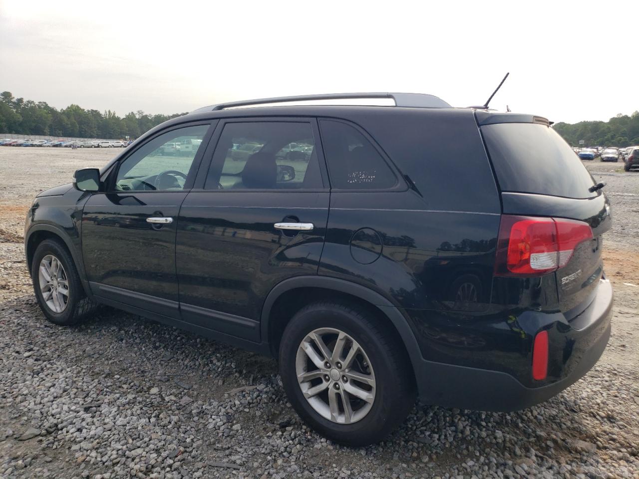 Изображение 2 2015 KIA SORENTO LX 2015 с VIN 5XYKT3A64FG654362