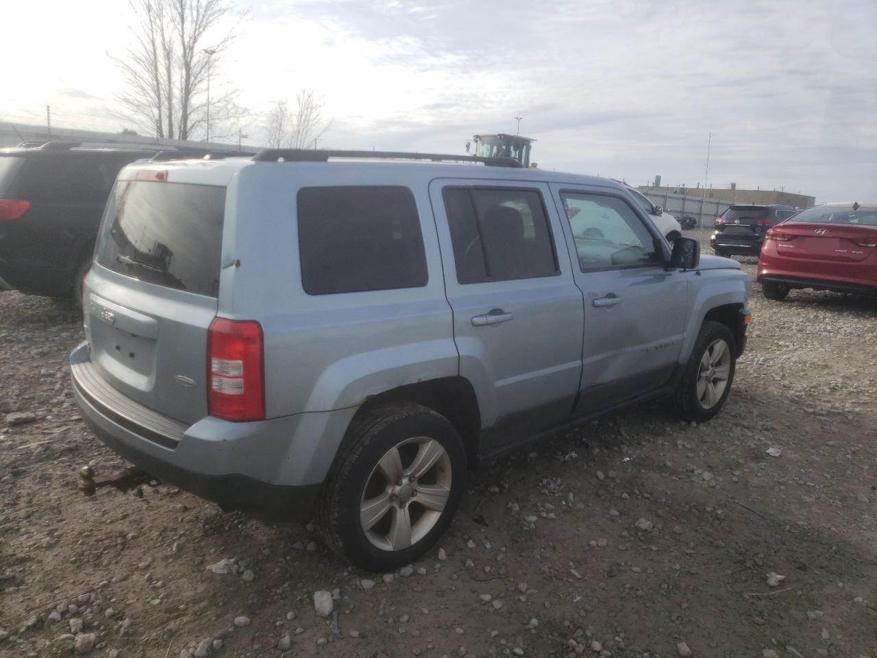 Image 3 of 2013 JEEP PATRIOT LATITUDE 2013 with VIN 1C4NJRFB1DD108495