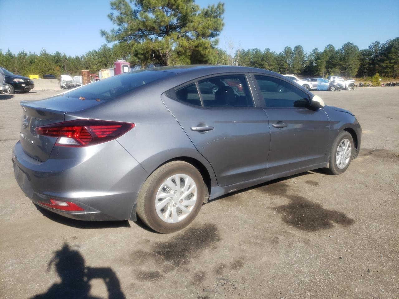 Image 3 of 2019 HYUNDAI ELANTRA SE 2019 with VIN 5NPD74LF5KH497461
