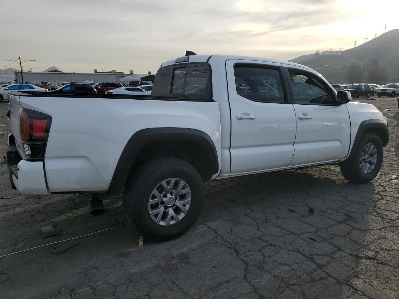 Image 3 of 2021 TOYOTA TACOMA DOUBLE CAB 2021 with VIN 5TFCZ5AN1MX248426