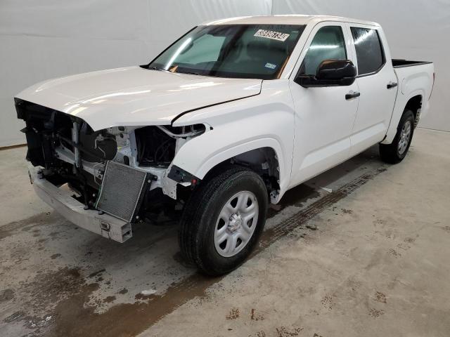 Изображение 1 2023 TOYOTA TUNDRA CREWMAX SR 2023 с VIN 5TFKB5DB0PX100080
