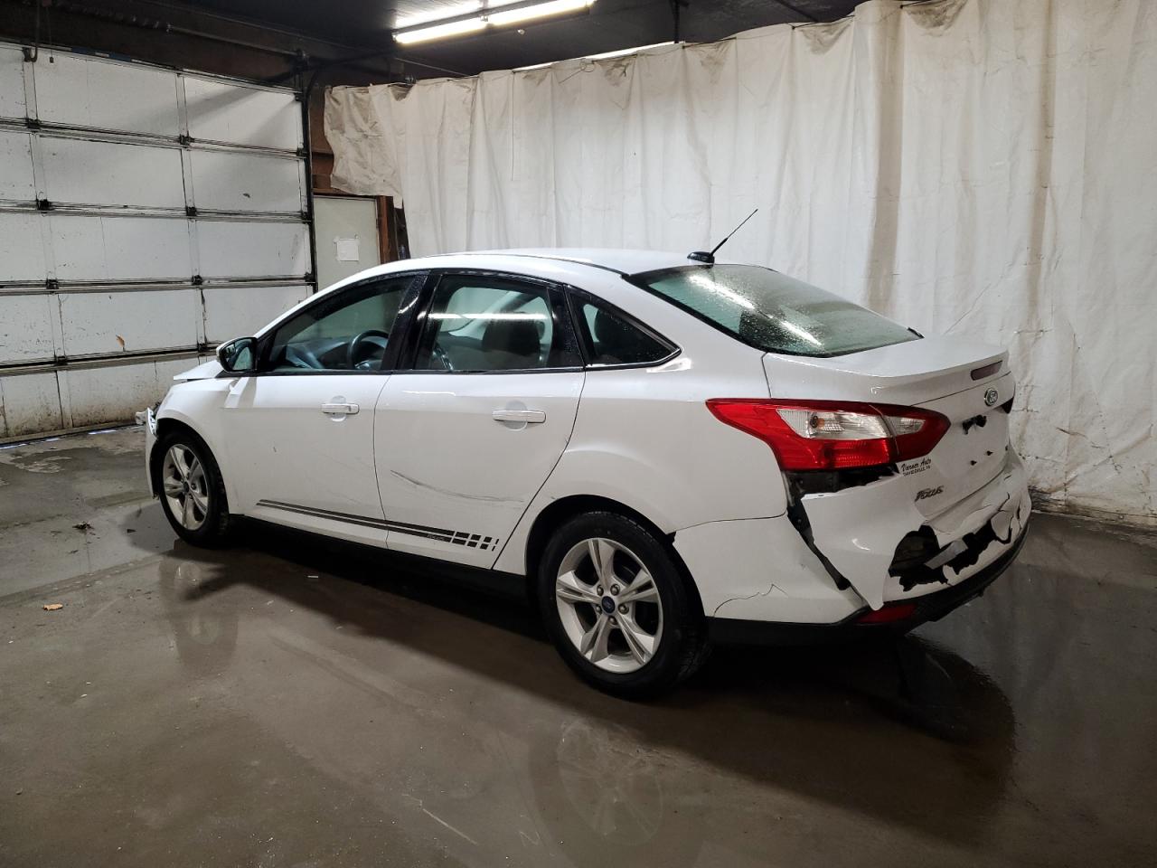 Obraz 2 z 2014 FORD FOCUS SE 2014 z VIN 1FADP3F26EL435382