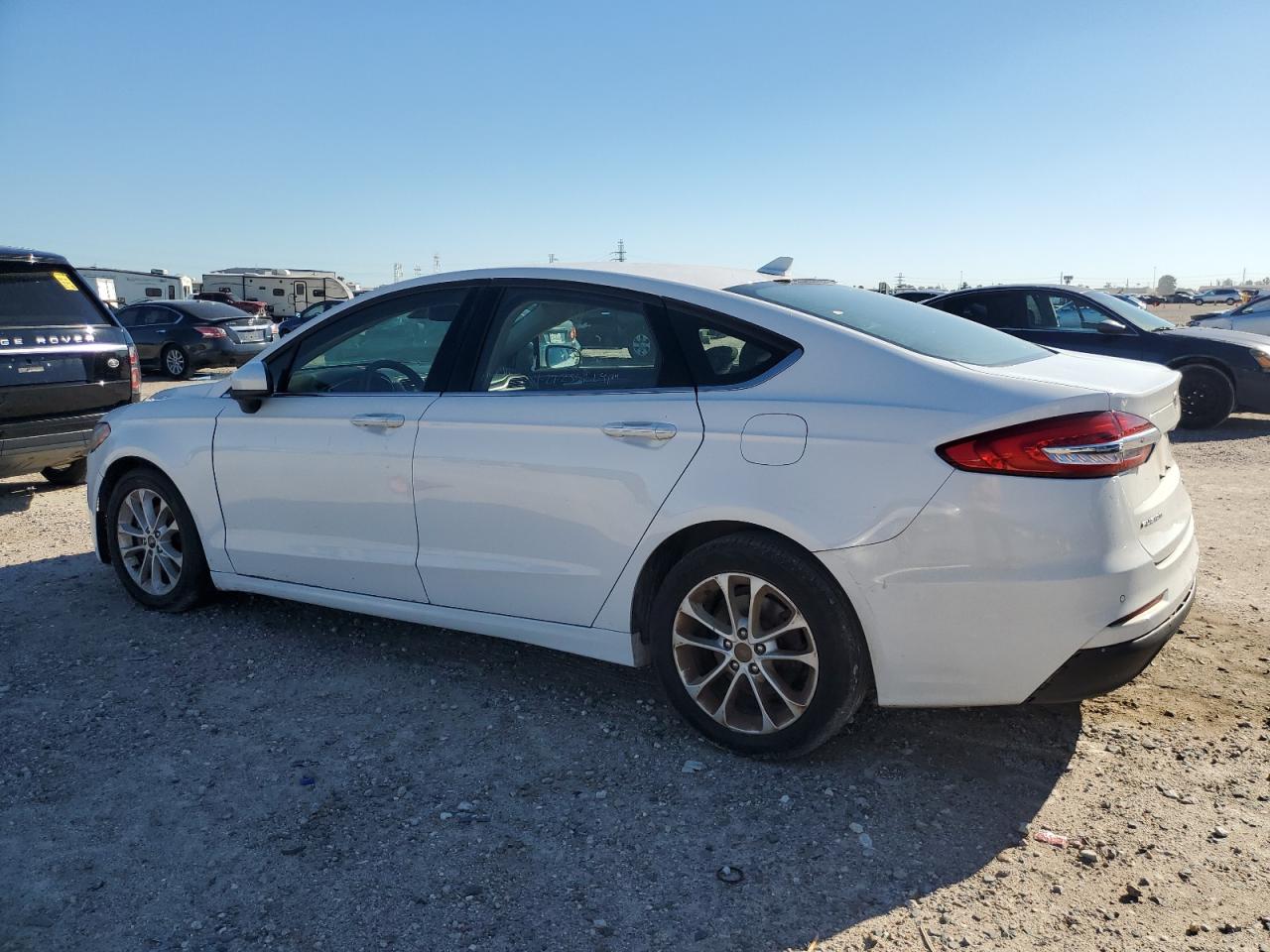 Obraz 2 z 2019 FORD FUSION SE 2019 z VIN 3FA6P0HD8KR268199