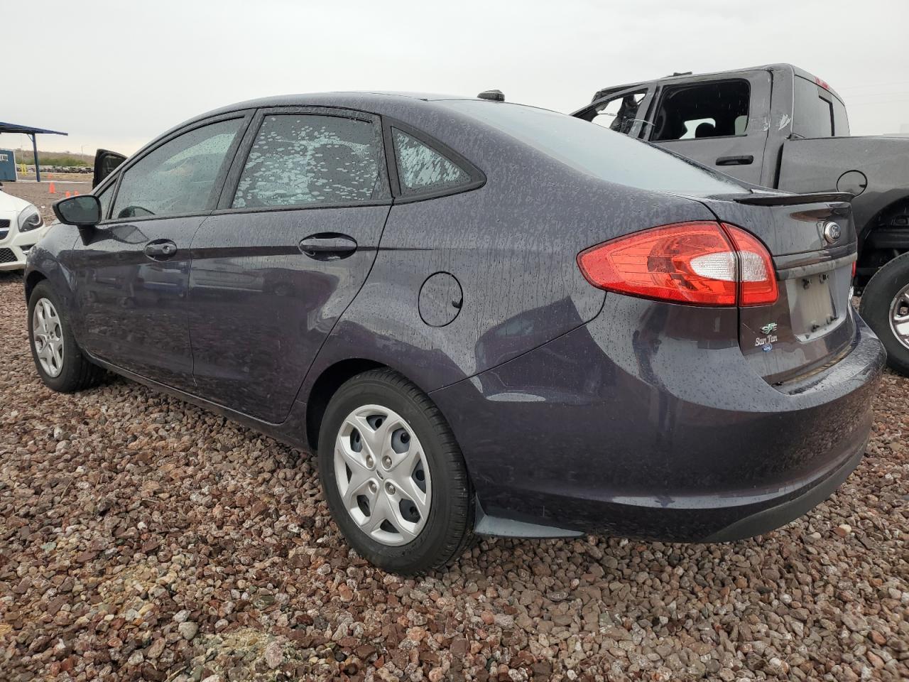 Image 2 of 2013 FORD FIESTA SE 2013 with VIN 3FADP4BJ4DM220955