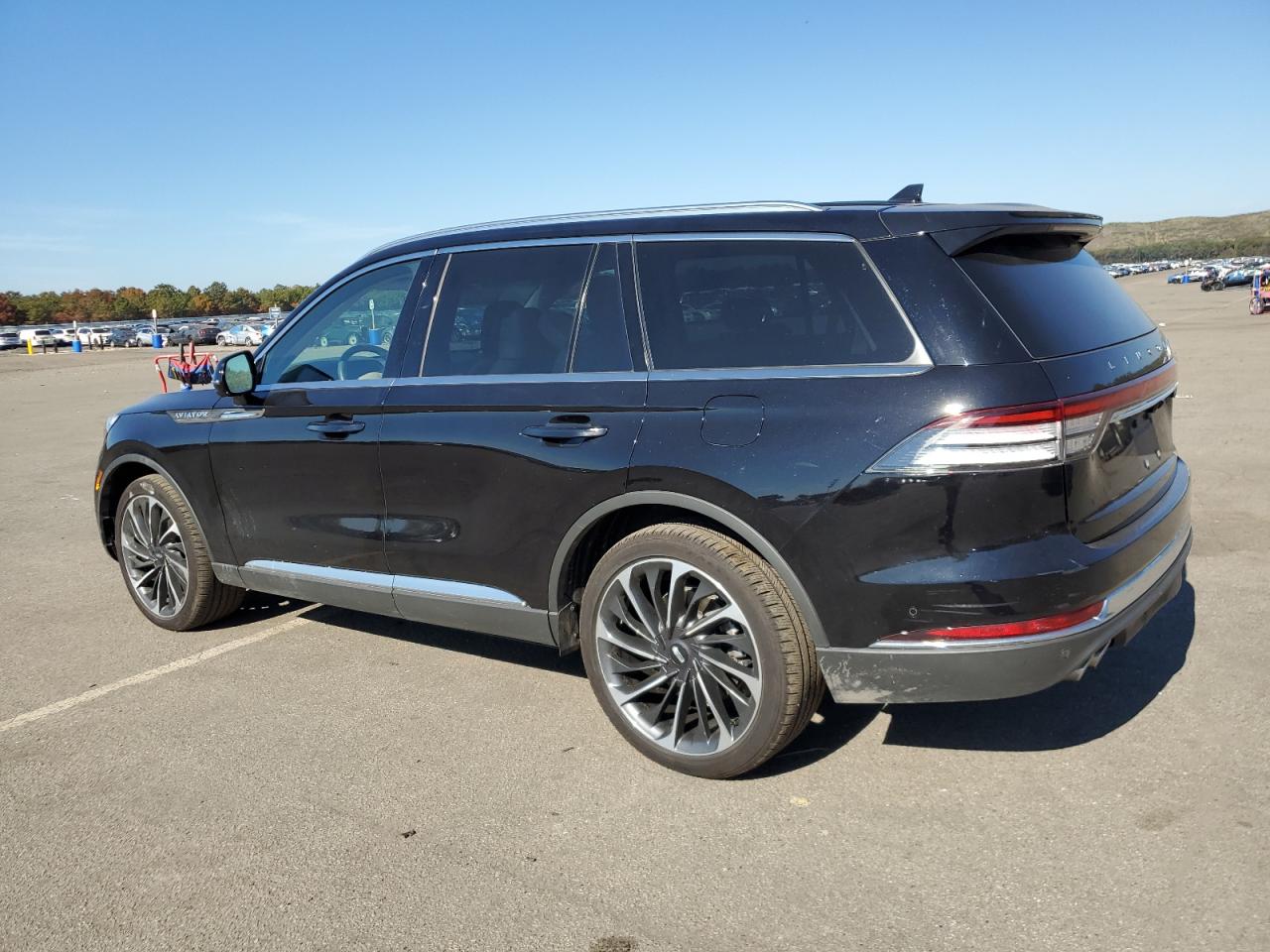 Image 2 of 2023 LINCOLN AVIATOR RESERVE 2023 with VIN 5LM5J7XC4PGL08715
