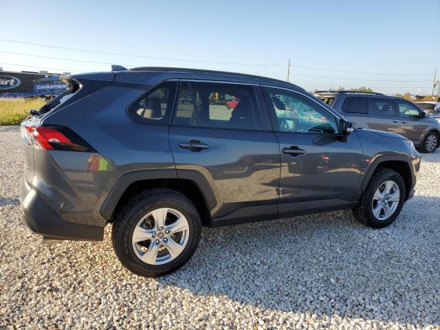 Obraz 3 z 2021 TOYOTA RAV4 XLE 2021 z VIN 2T3W1RFV4MW116673