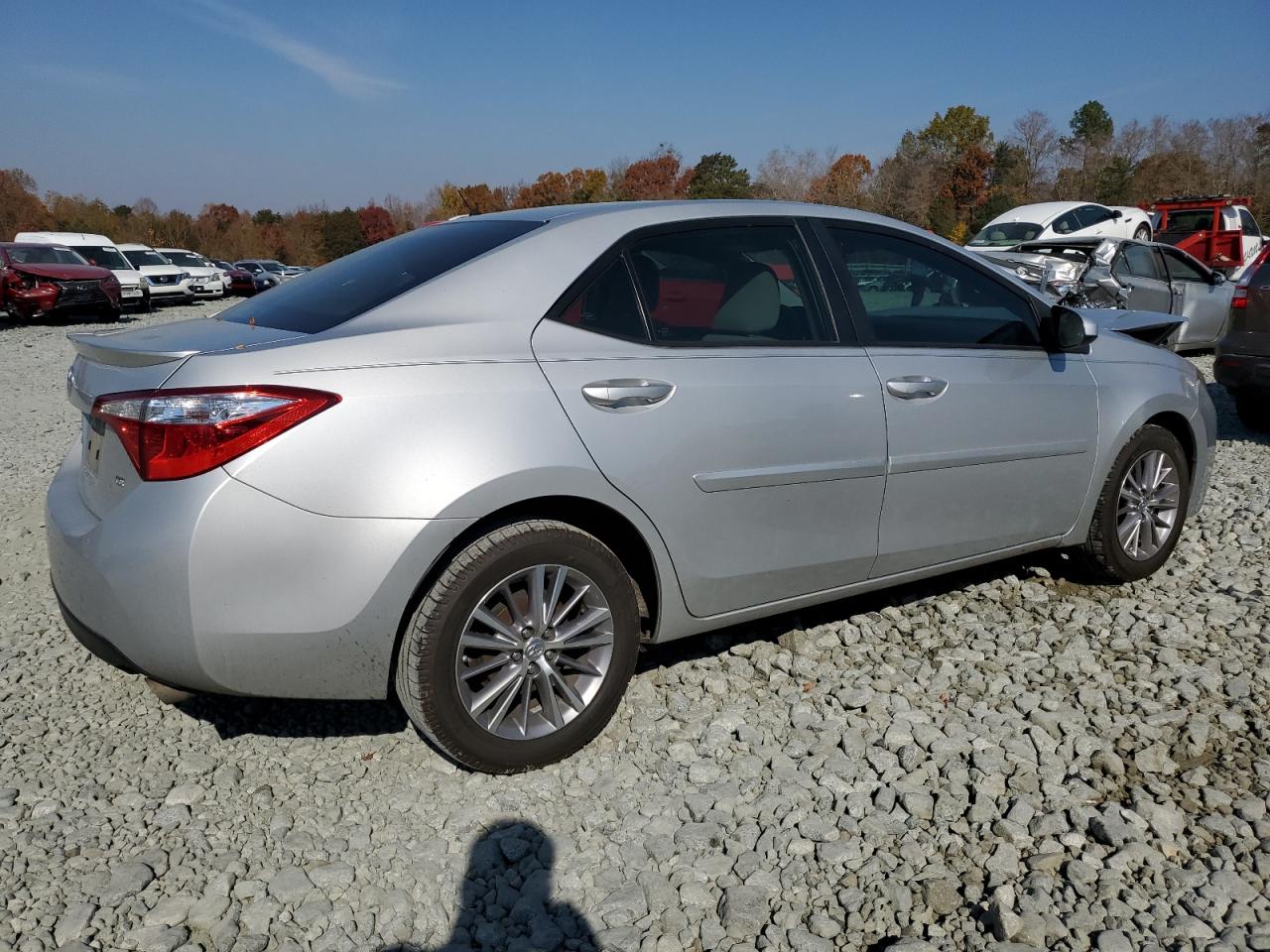 Image 3 of 2014 TOYOTA COROLLA L 2014 with VIN 5YFBURHE6EP129620