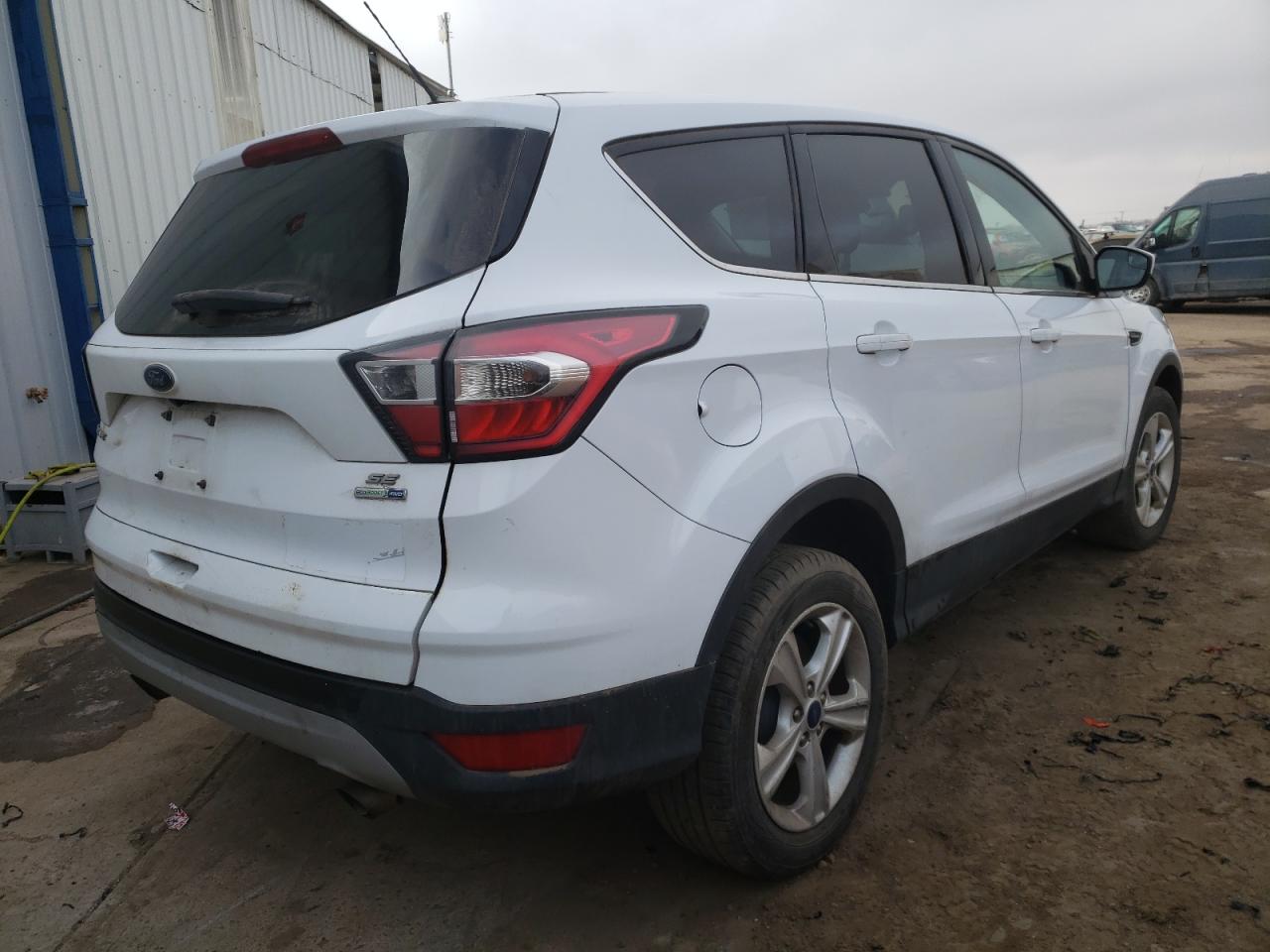 Изображение 3 2017 FORD ESCAPE SE 2017 с VIN 1FMCU9GDXHUB02324