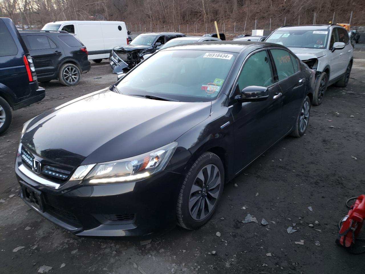 Image 1 of 2014 HONDA ACCORD HYBRID 2014 with VIN 1HGCR6F36EA005715
