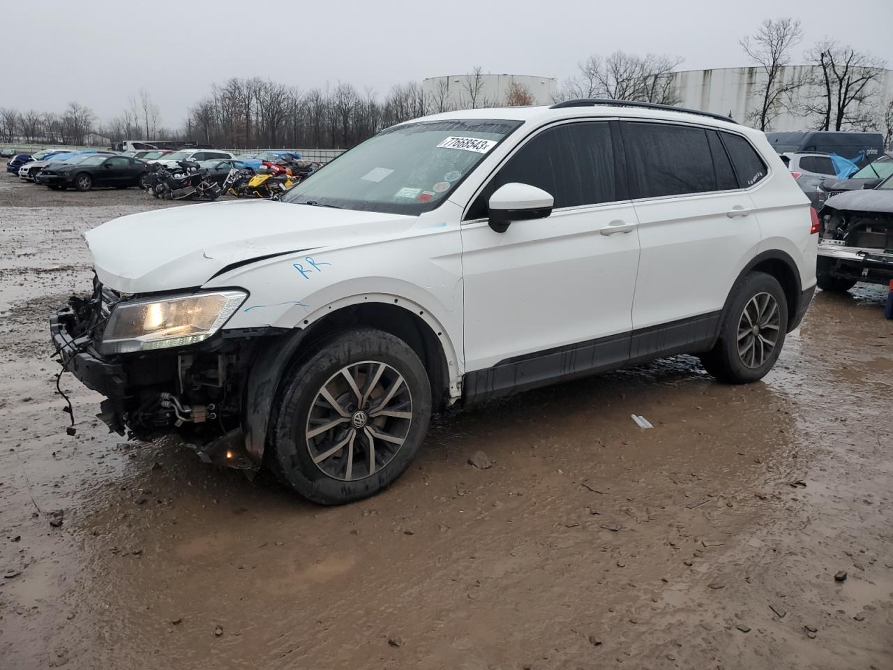 Image 1 of 2019 VOLKSWAGEN TIGUAN SE 2019 with VIN 3VV2B7AX2KM064968