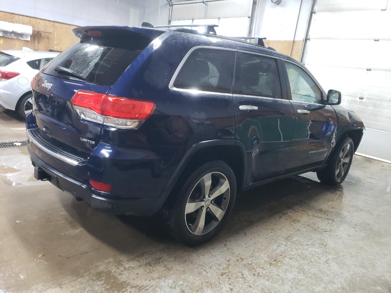 Image 3 of 2014 JEEP GRAND CHEROKEE LIMITED 2014 with VIN 1C4RJFBG9EC104946