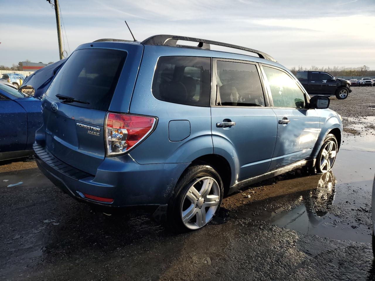 Image 3 of 2010 SUBARU FORESTER 2.5X PREMIUM 2010 with VIN JF2SH6CC2AH745136