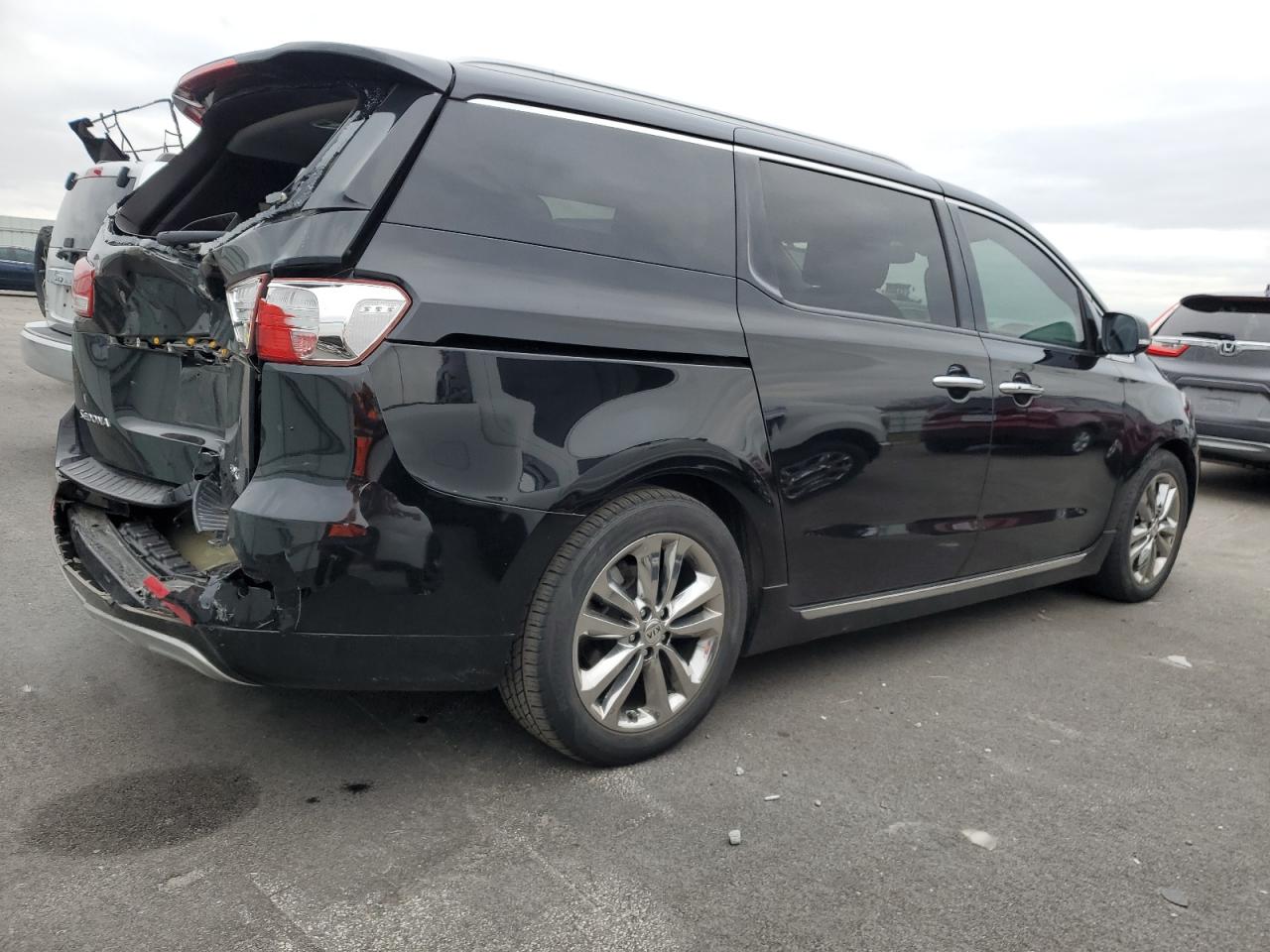 Изображение 3 2018 KIA SEDONA SXL 2018 с VIN KNDME5C17J6399654
