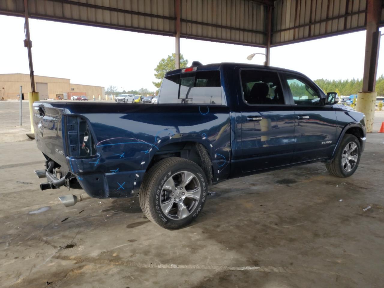 Obraz 3 z 2022 RAM 1500 LARAMIE 2022 z VIN 1C6SRFJTXNN483119