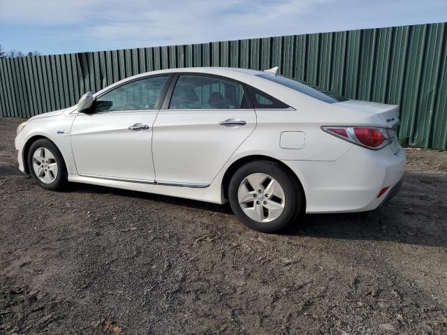 Image 2 of 2011 HYUNDAI SONATA HYBRID 2011 with VIN KMHEC4A41BA000524