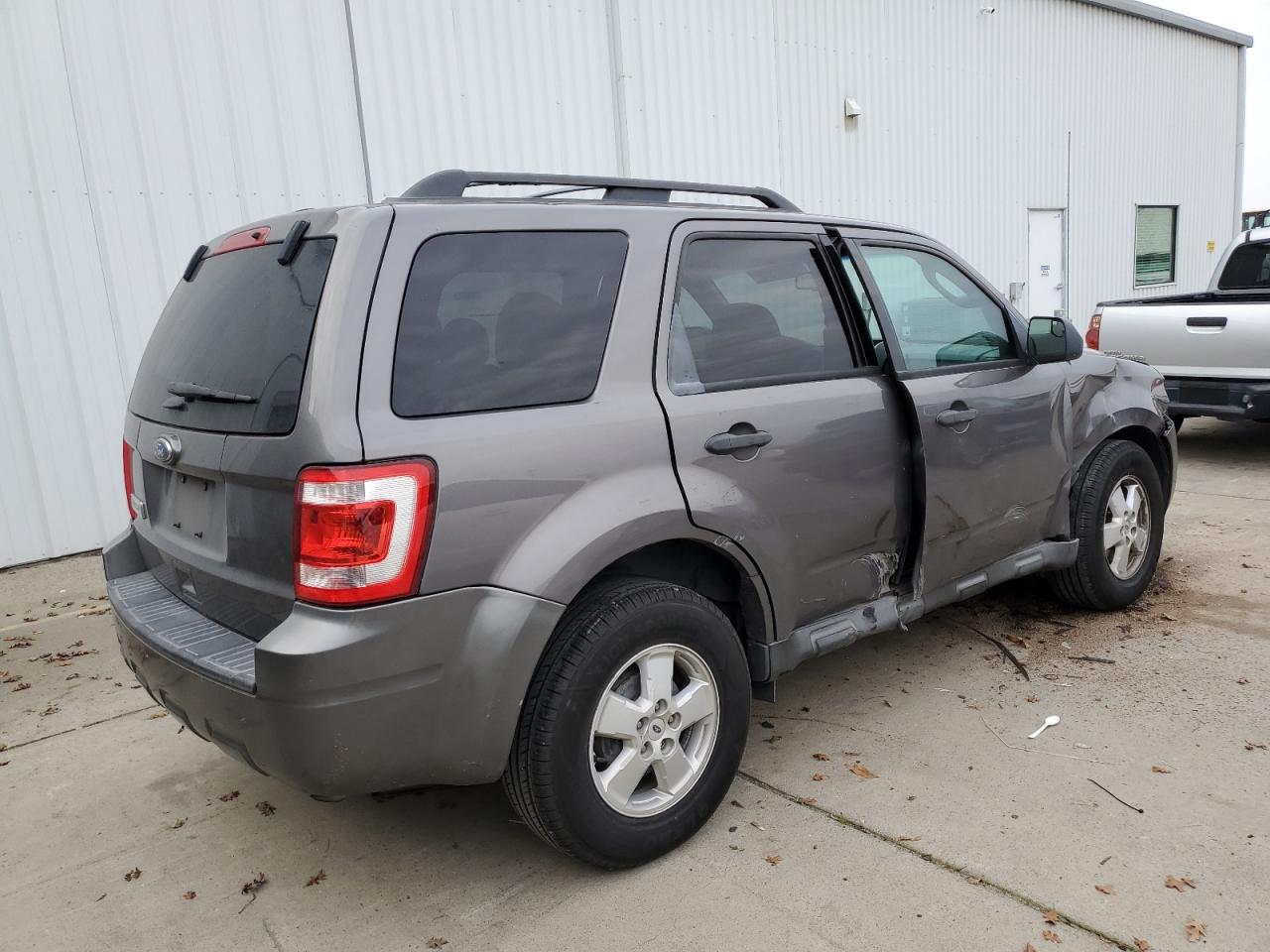 Image 3 of 2012 FORD ESCAPE XLT 2012 with VIN 1FMCU0D72CKB47742