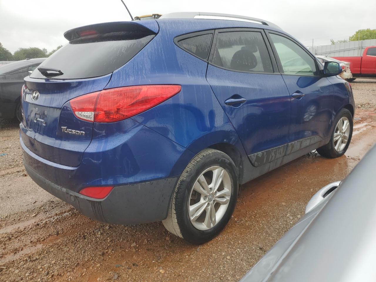 Image 3 of 2013 HYUNDAI TUCSON GLS 2013 with VIN KM8JU3AC3DU769279