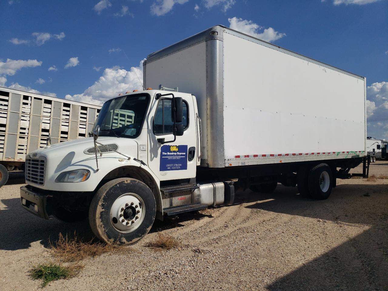 Image 1 of 2015 FREIGHTLINER M2 106 MEDIUM DUTY 2015 with VIN 3ALACWDT5FDGJ7095