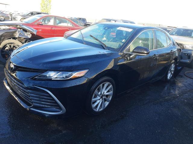 Obraz 1 z 2021 TOYOTA CAMRY LE 2021 z VIN 4T1C11AK2MU593662