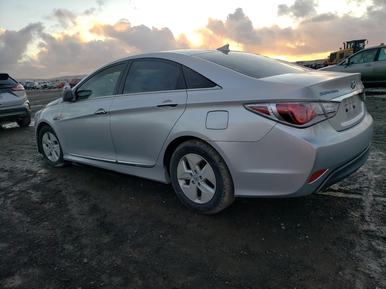 Obraz 2 z 2012 HYUNDAI SONATA HYBRID 2012 z VIN KMHEC4A41CA042449