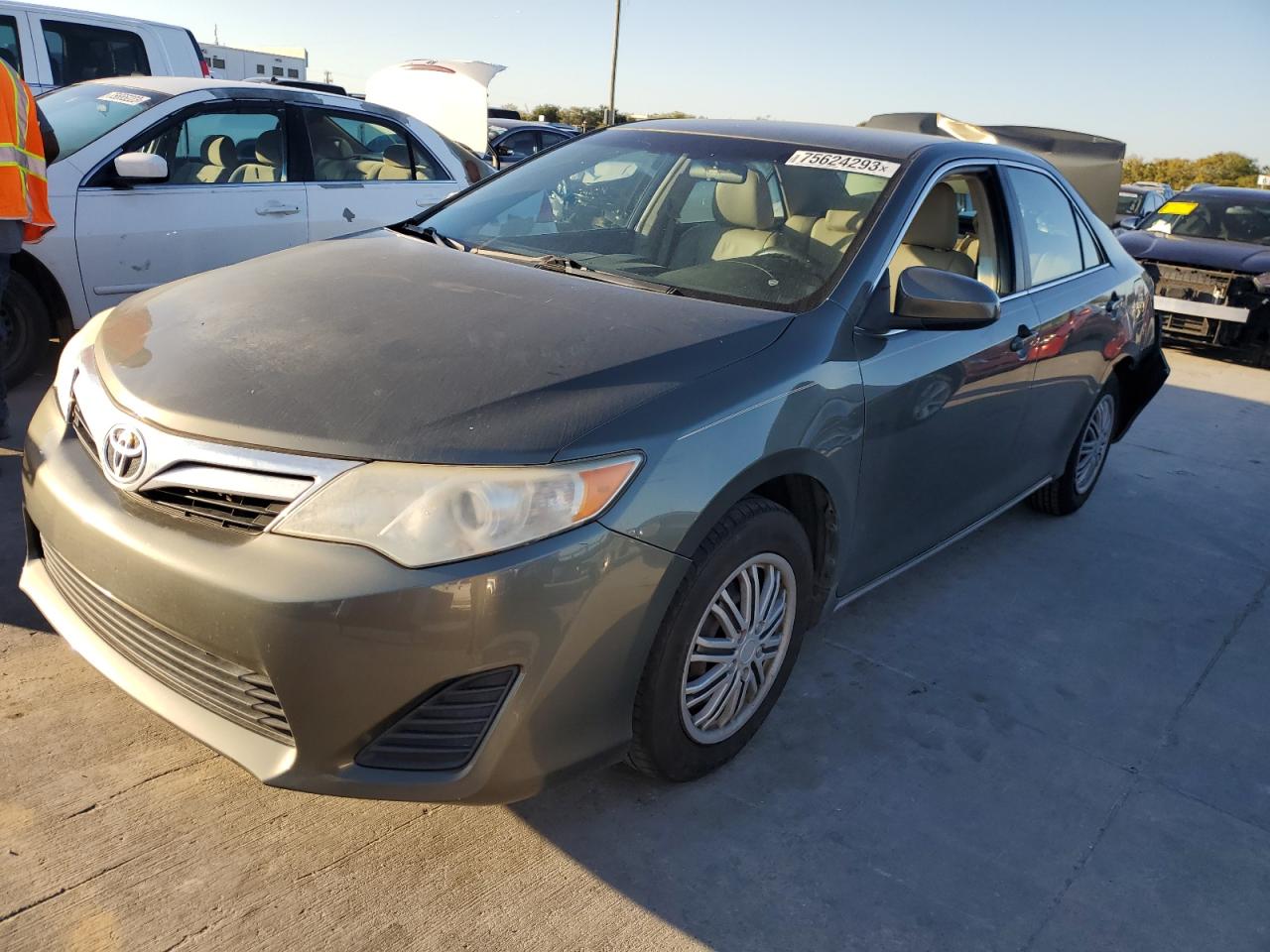 Obraz 1 z 2012 TOYOTA CAMRY BASE 2012 z VIN 4T1BF1FK9CU526691