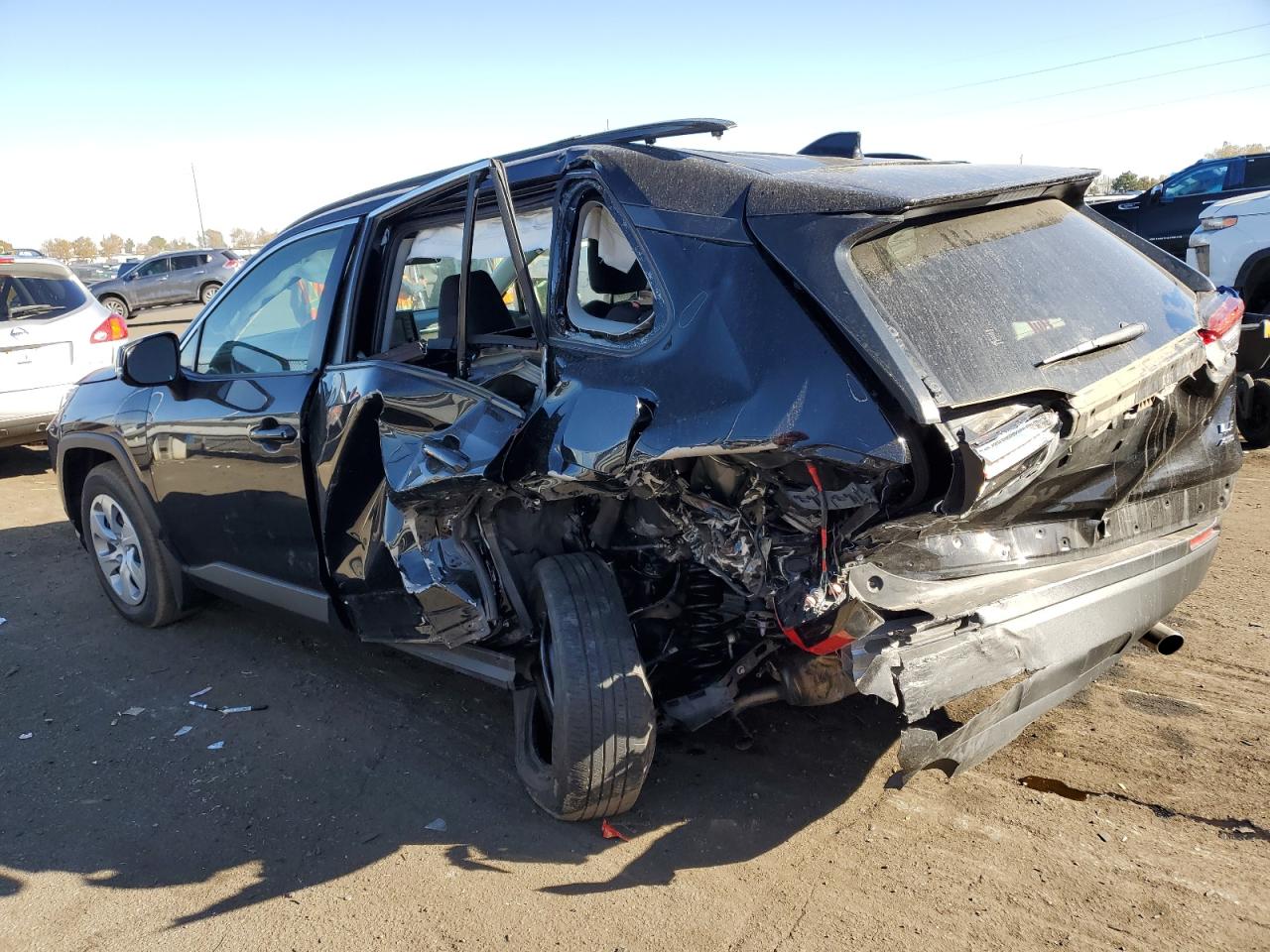 Image 2 of 2020 TOYOTA RAV4 LE 2020 with VIN JTMG1RFV6LD528660