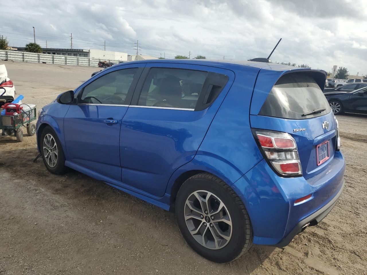 Obraz 2 z 2019 CHEVROLET SONIC LT 2019 z VIN 1G1JD6SB8K4126069