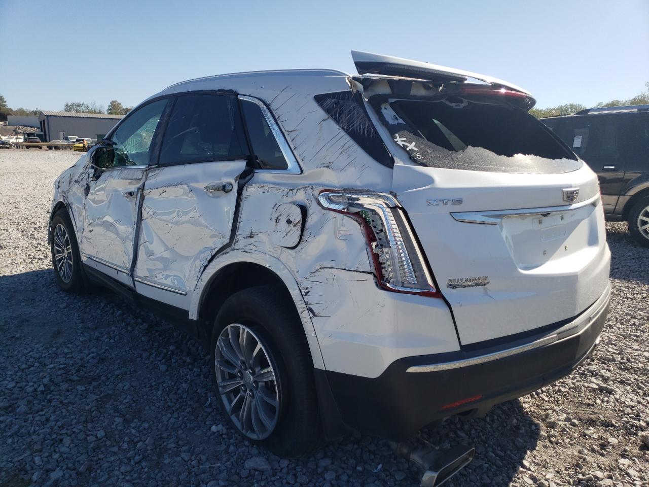 Image 2 of 2017 CADILLAC XT5 LUXURY 2017 with VIN 1GYKNBRS8HZ114811