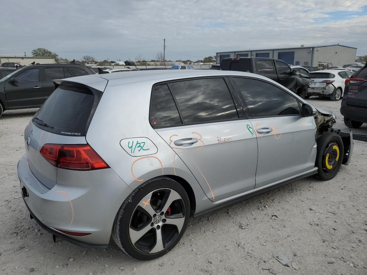 Изображение 3 2016 VOLKSWAGEN GTI S/SE 2016 с VIN 3VW4T7AU6GM018123