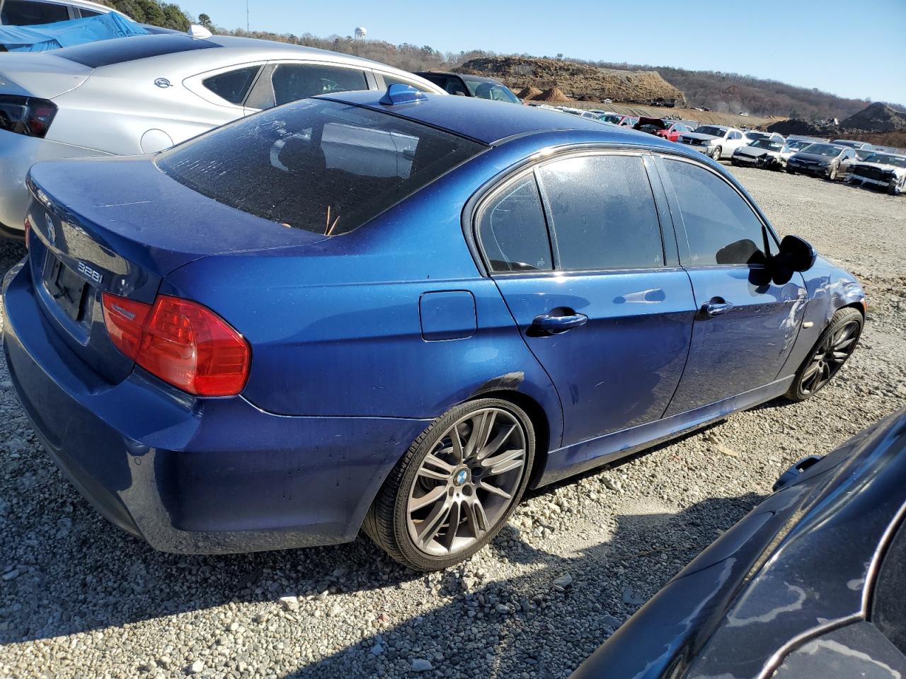 Obraz 3 z 2011 BMW 328 I 2011 z VIN WBAPH7G53BNM55512